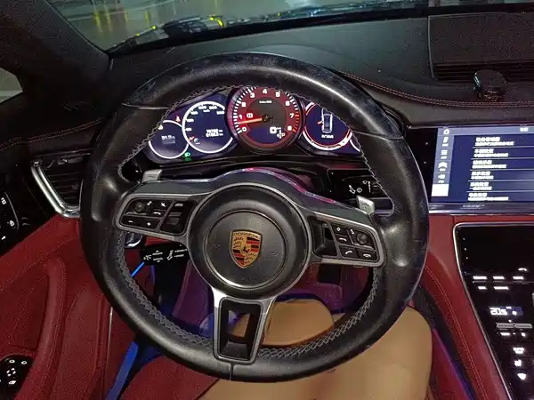 Porsche Panamera 2020