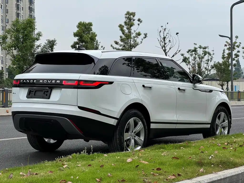 Land Rover Velar 2020 — фото 18