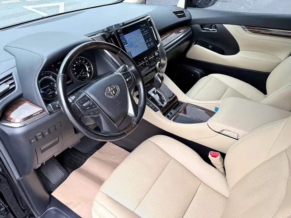 Toyota Alphard 2021 — фото 8