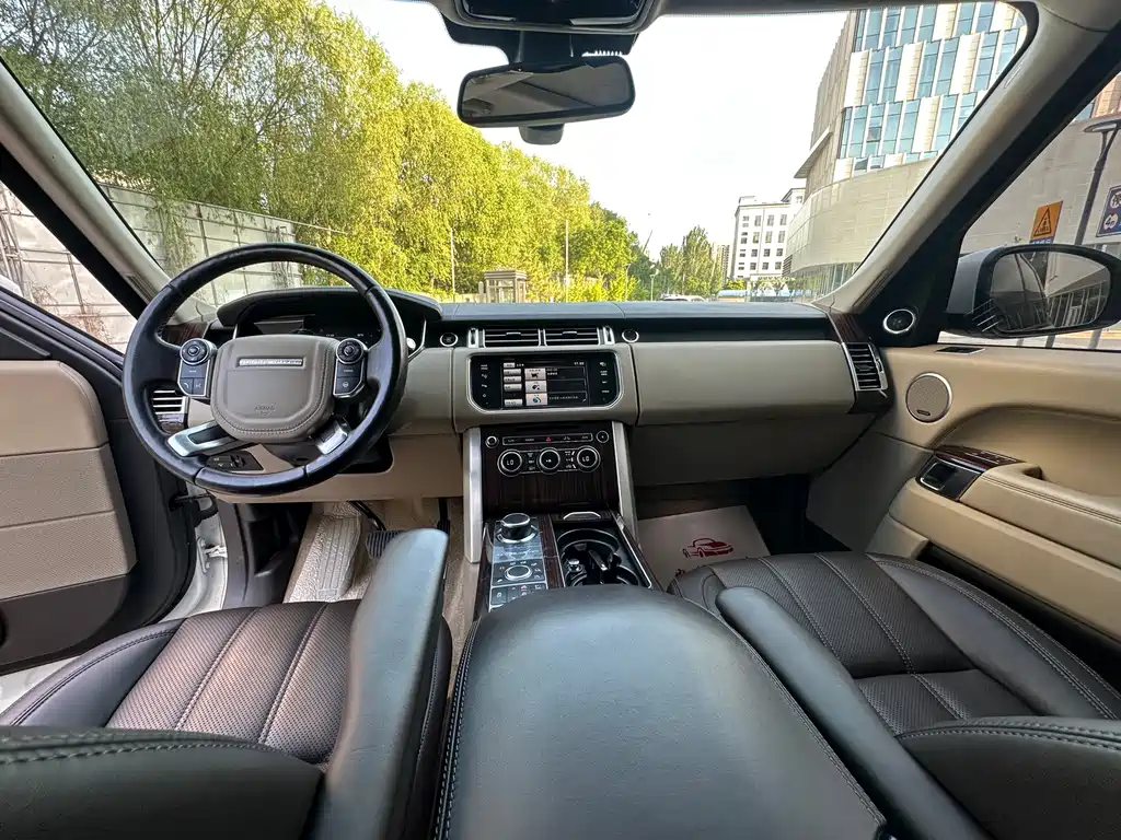 Land Rover Range Rover 2015 — фото 8