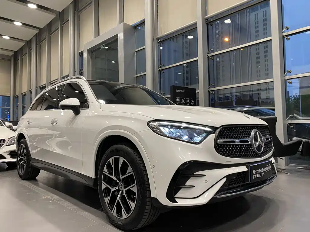 Mercedes-Benz GLC 2024