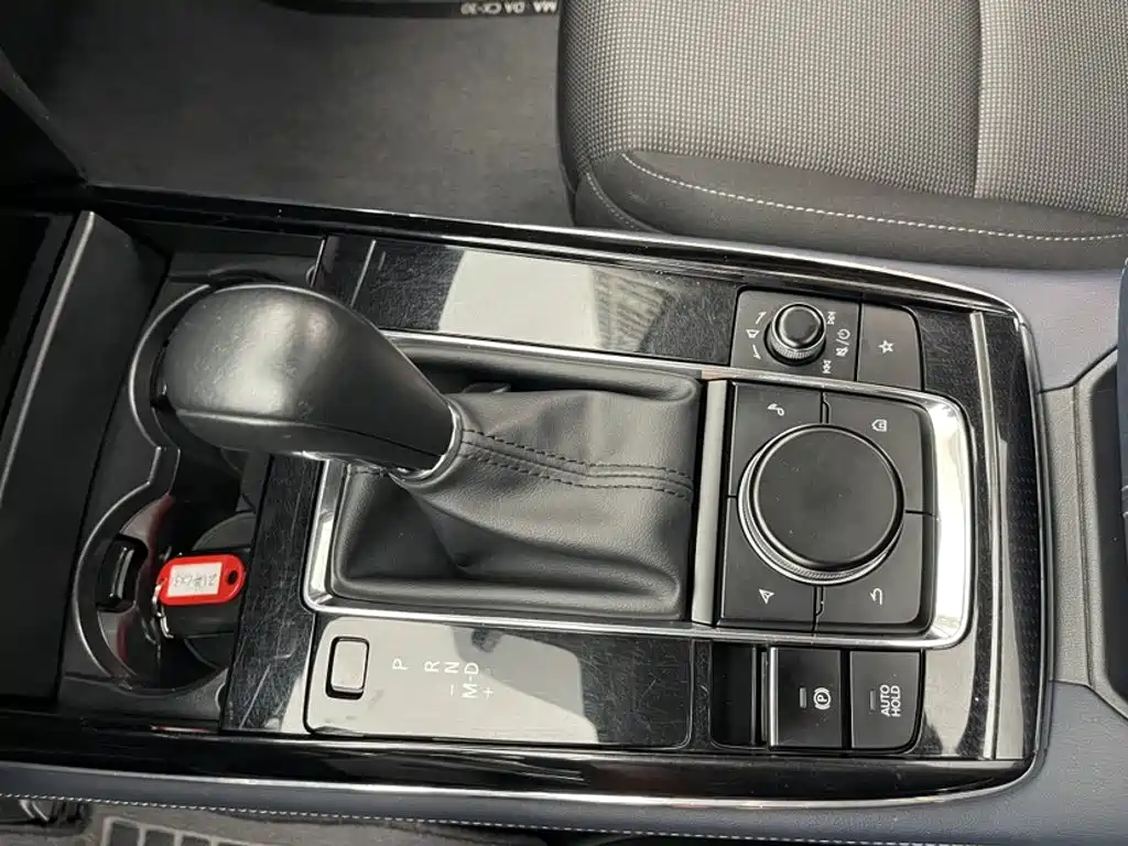 Mazda CX-30 2021 — фото 12