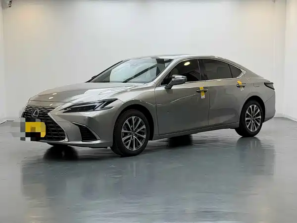 Lexus ES 2018