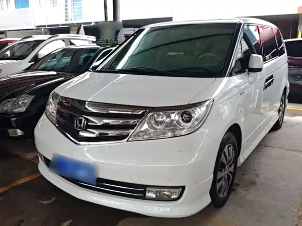 Honda Elysion 2012