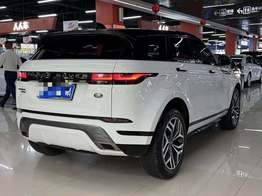 Land Rover Evoque 2021 — фото 22
