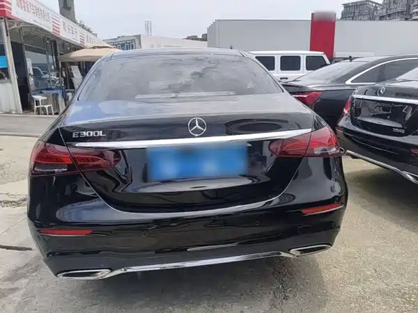 Mercedes-Benz E-Class 2021