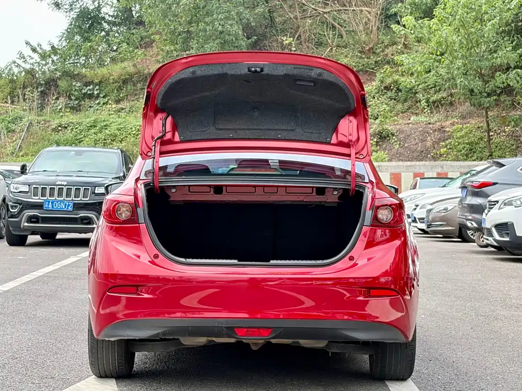 Mazda 3 Axela 2016 — фото 17
