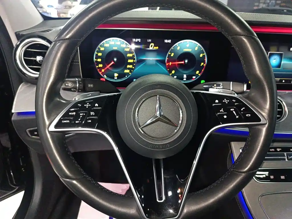 Mercedes-Benz E-Class 2020