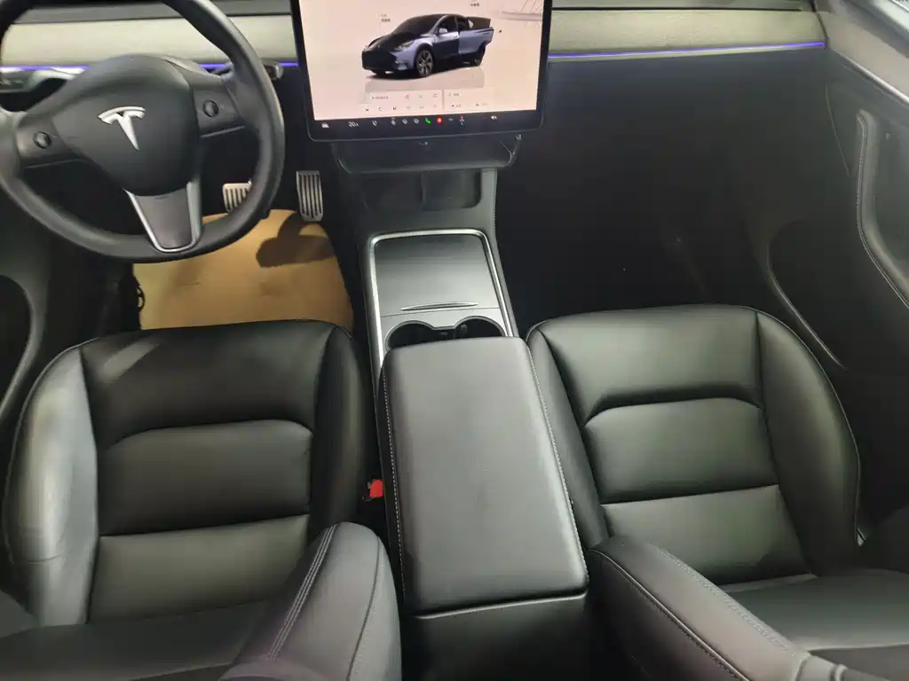 Tesla Model Y 2024 — фото 10