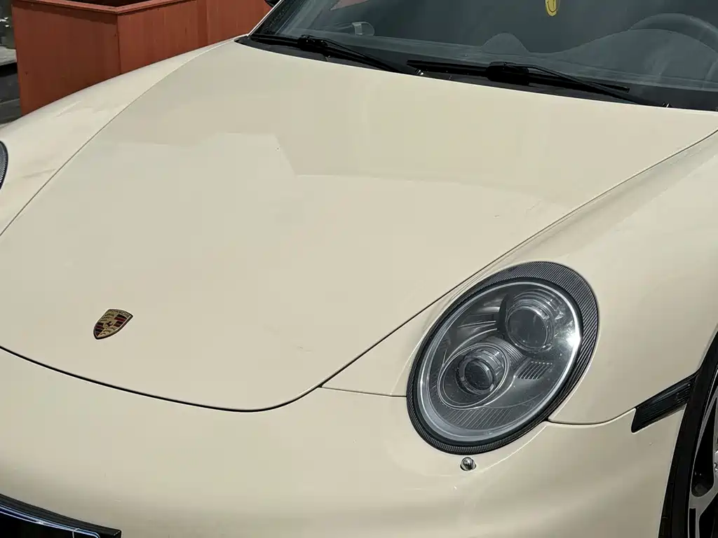 Porsche 911 2010 — фото 10