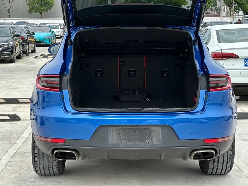 Porsche Macan 2017 — фото 25