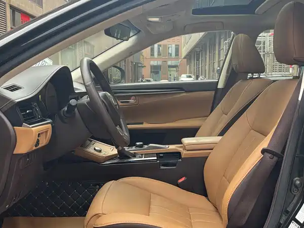 Lexus ES 2015