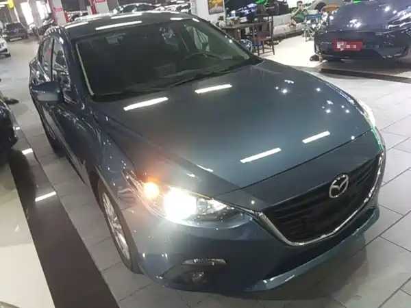 Mazda 3 Axela 2016