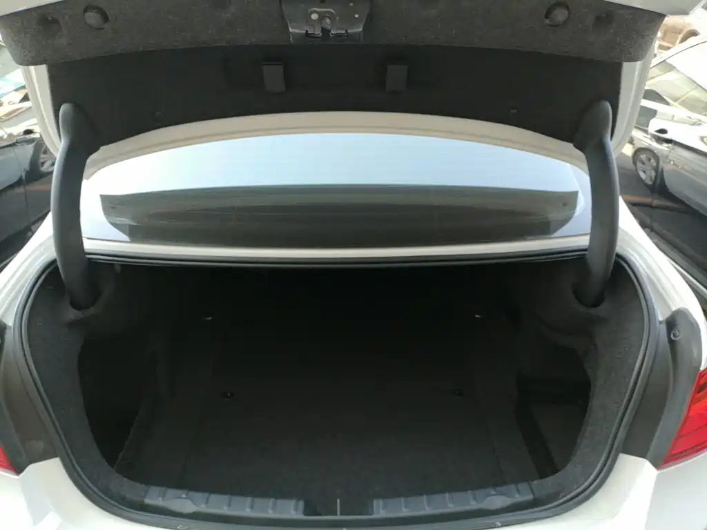 BMW 3 Series 2014 — фото 19