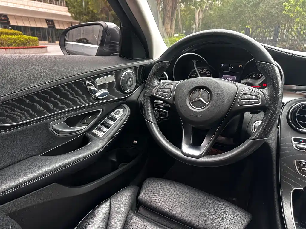 Mercedes-Benz C-Class 2017 — фото 9