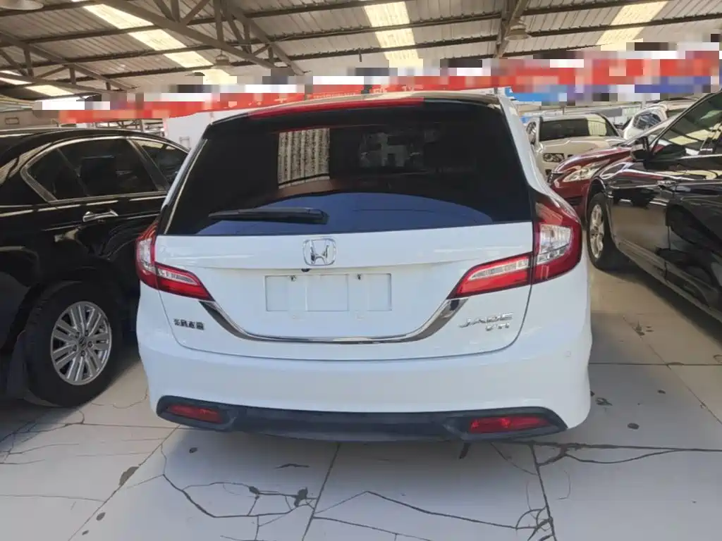 Honda Jade 2015