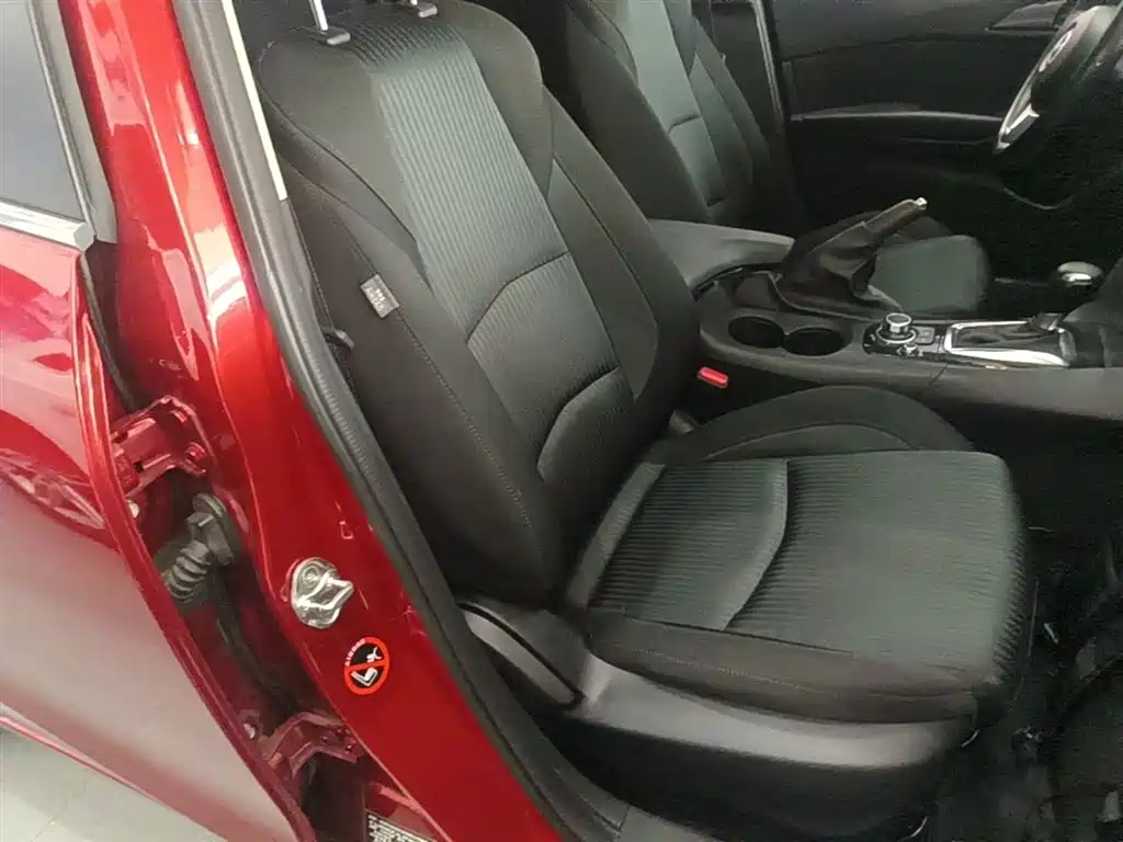 Mazda 3 Axela 2015 — фото 25