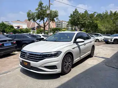 Volkswagen Sagitar 2020