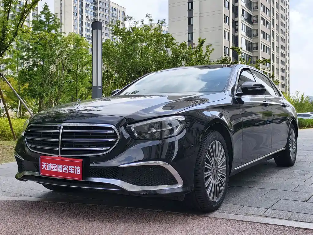 Mercedes-Benz E-Class 2023