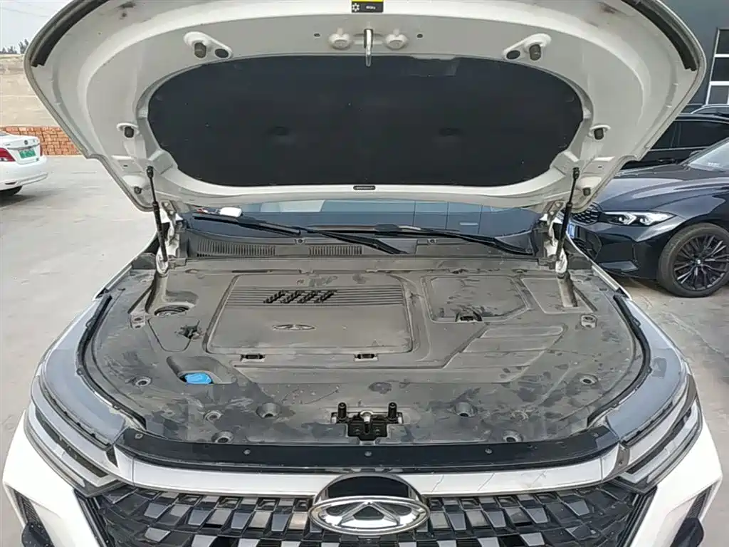 Chery Tiggo 8 PRO NEV 2023 — фото 20
