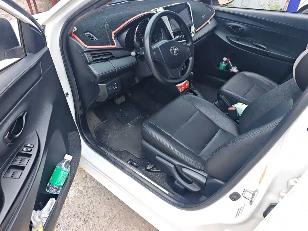 Toyota Yaris L 2020 — фото 14