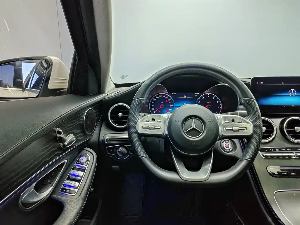 Mercedes-Benz C-Class 2020 — фото 9