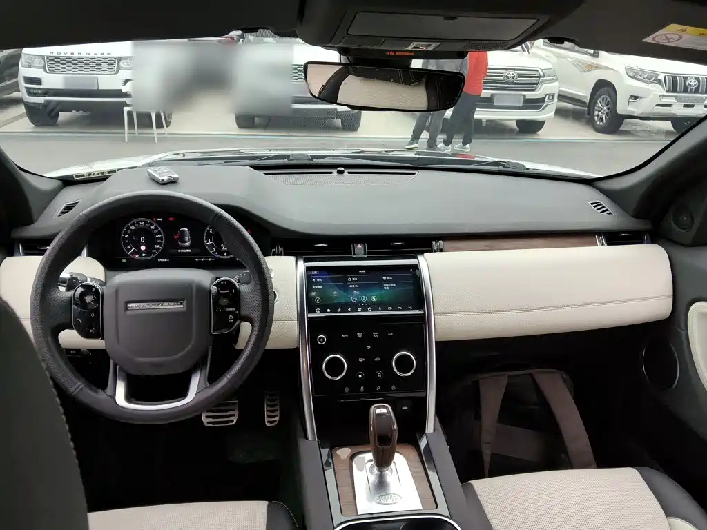 Land Rover Discovery Sport 2021 — фото 6