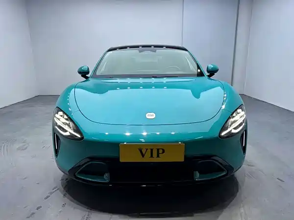 Xiaomi SU7 2024