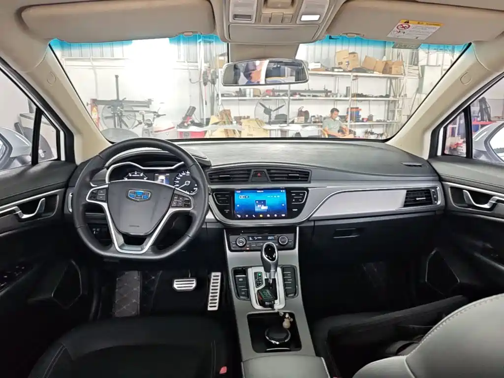 Geely Emgrand GS 2019 — фото 10