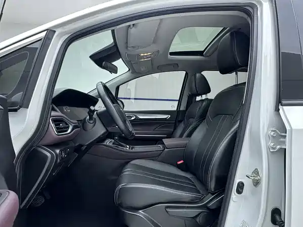GAC Trumpchi M6 2022