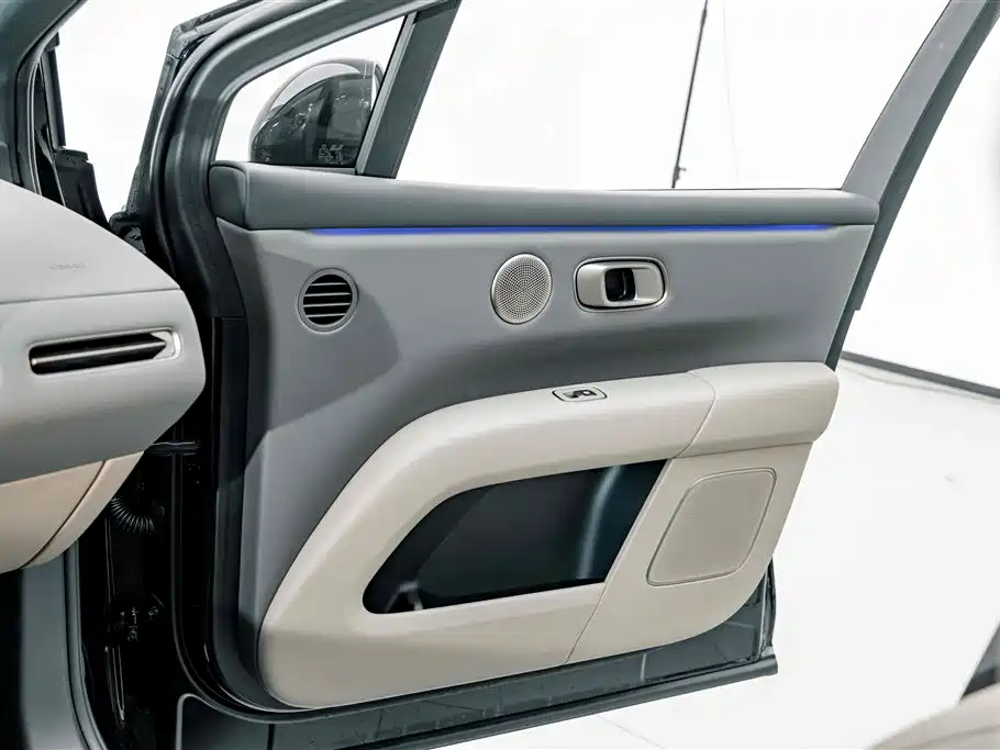 Li Auto i6 2026 — фото 15