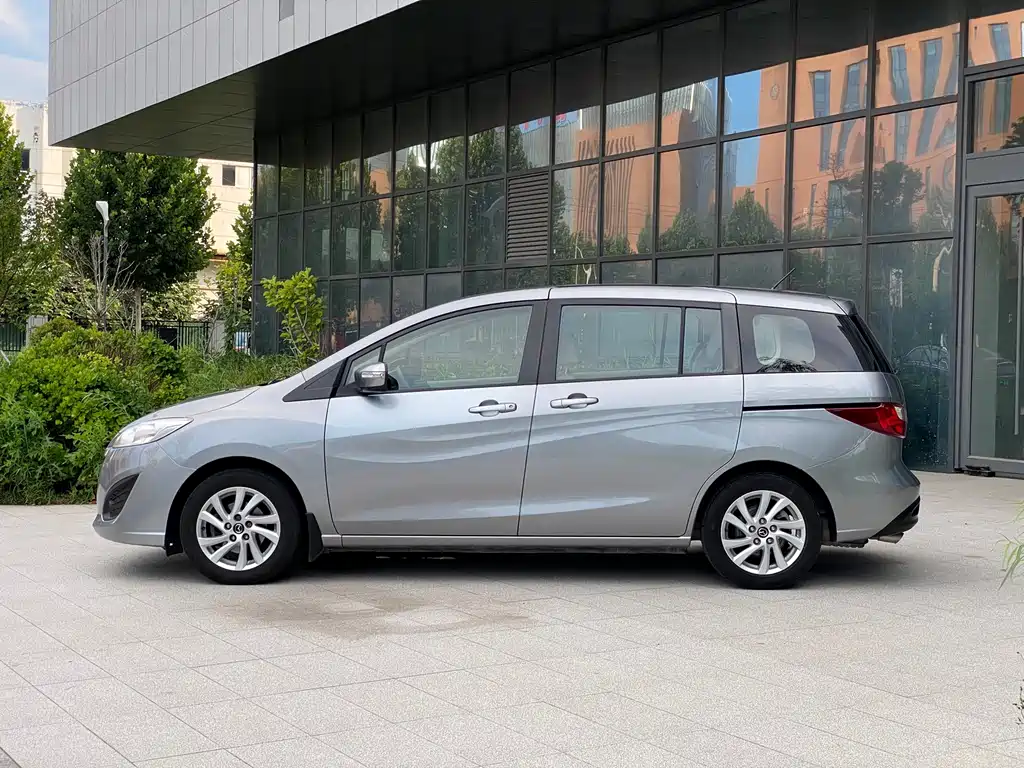 Mazda 5 2015 — фото 10