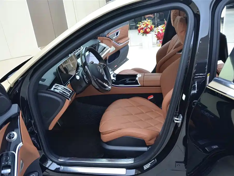 Mercedes-Benz S-Class 2025 — фото 4