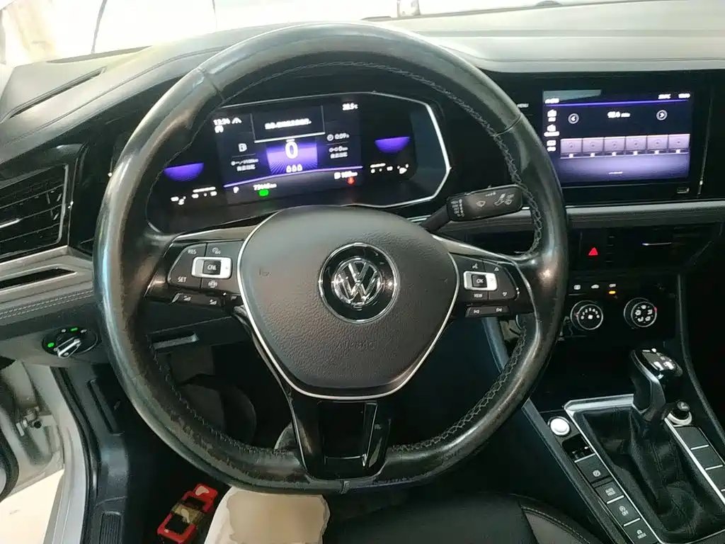 Volkswagen Sagitar 2021