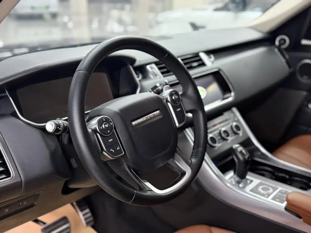 Land Rover Sport 2018 — фото 8