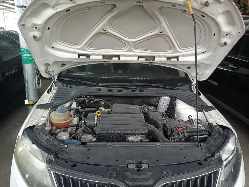 Skoda Rapid 2020 — фото 16
