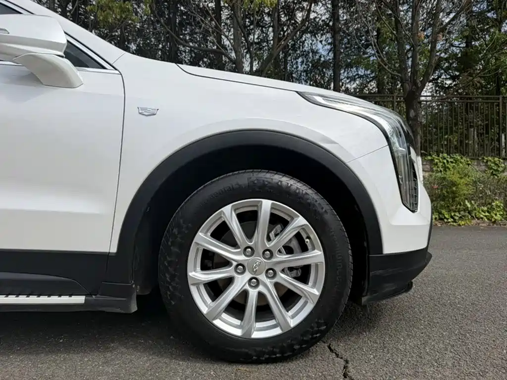 Cadillac XT4 2020 — фото 13