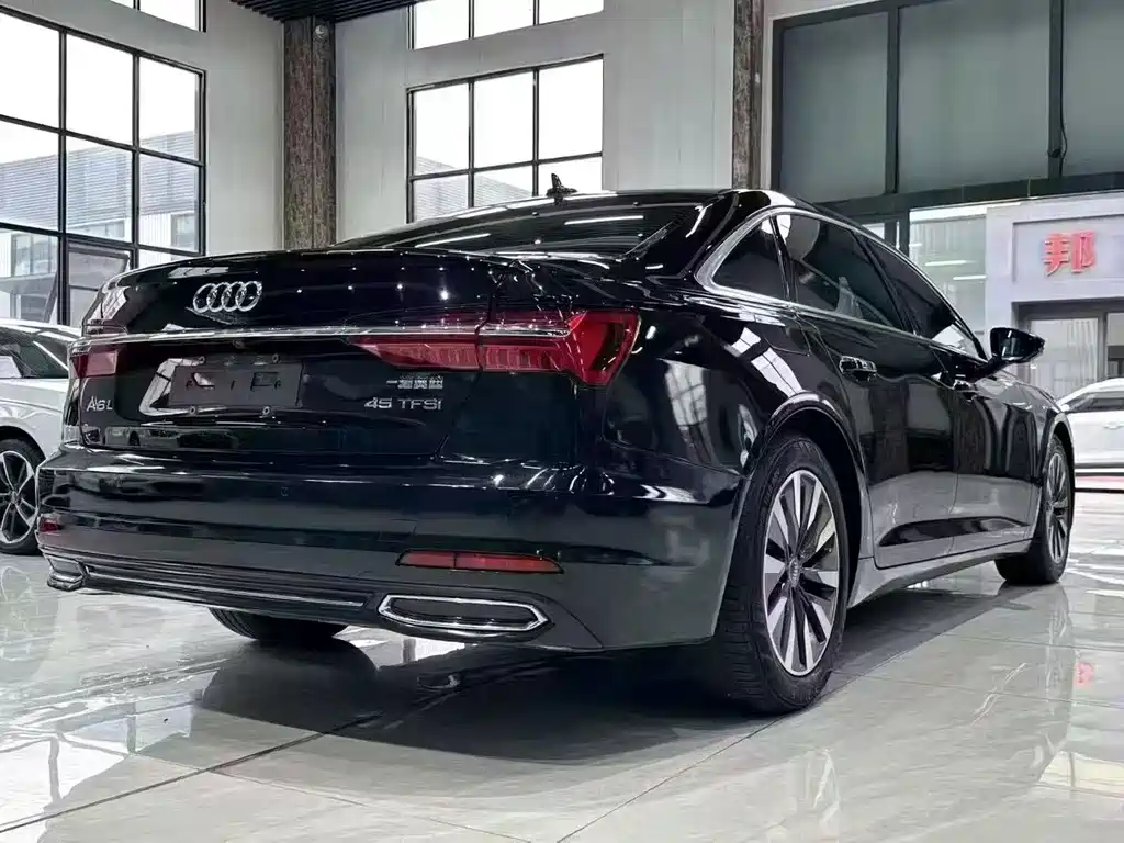 Audi A6L 2020