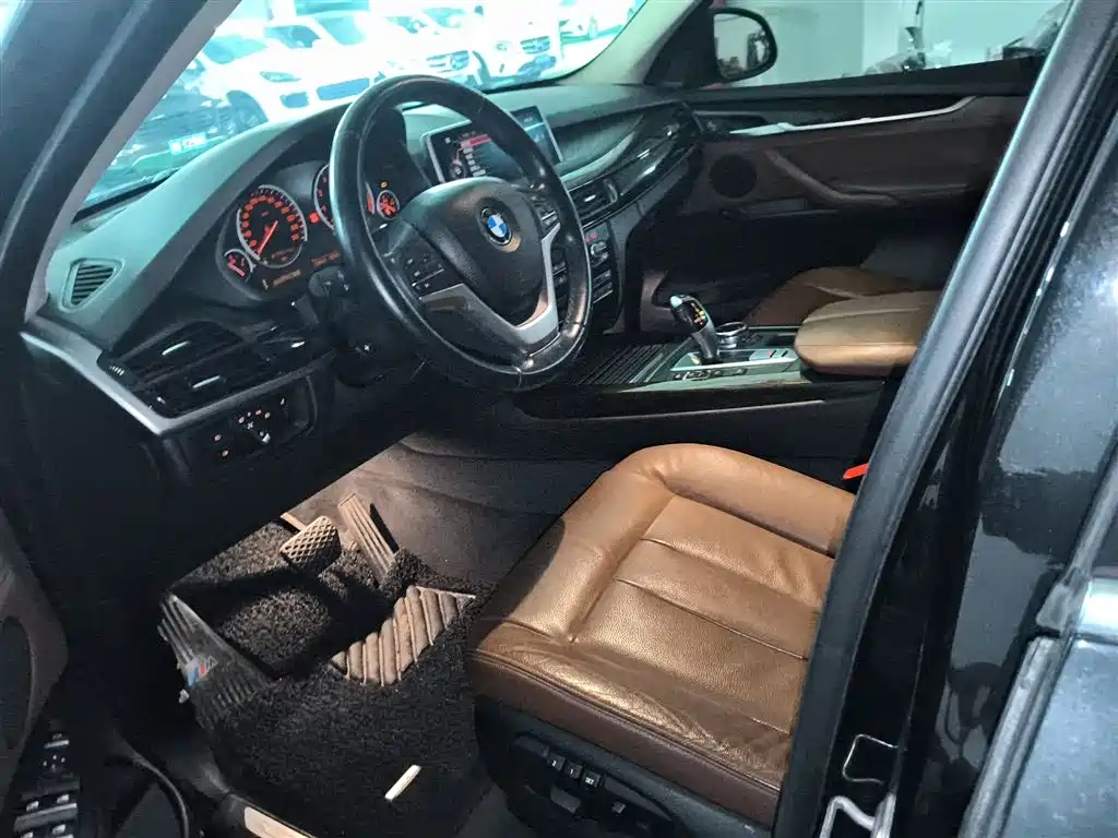 BMW X5 2015 — фото 11