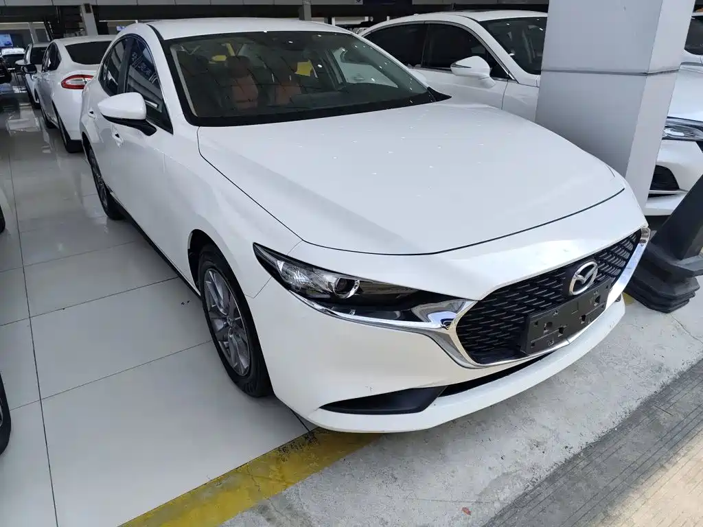 Mazda 3 Axela 2020 — фото 22