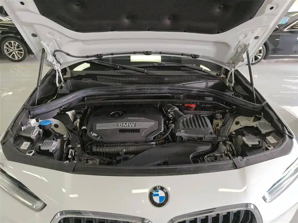 BMW X2 2022 — фото 19