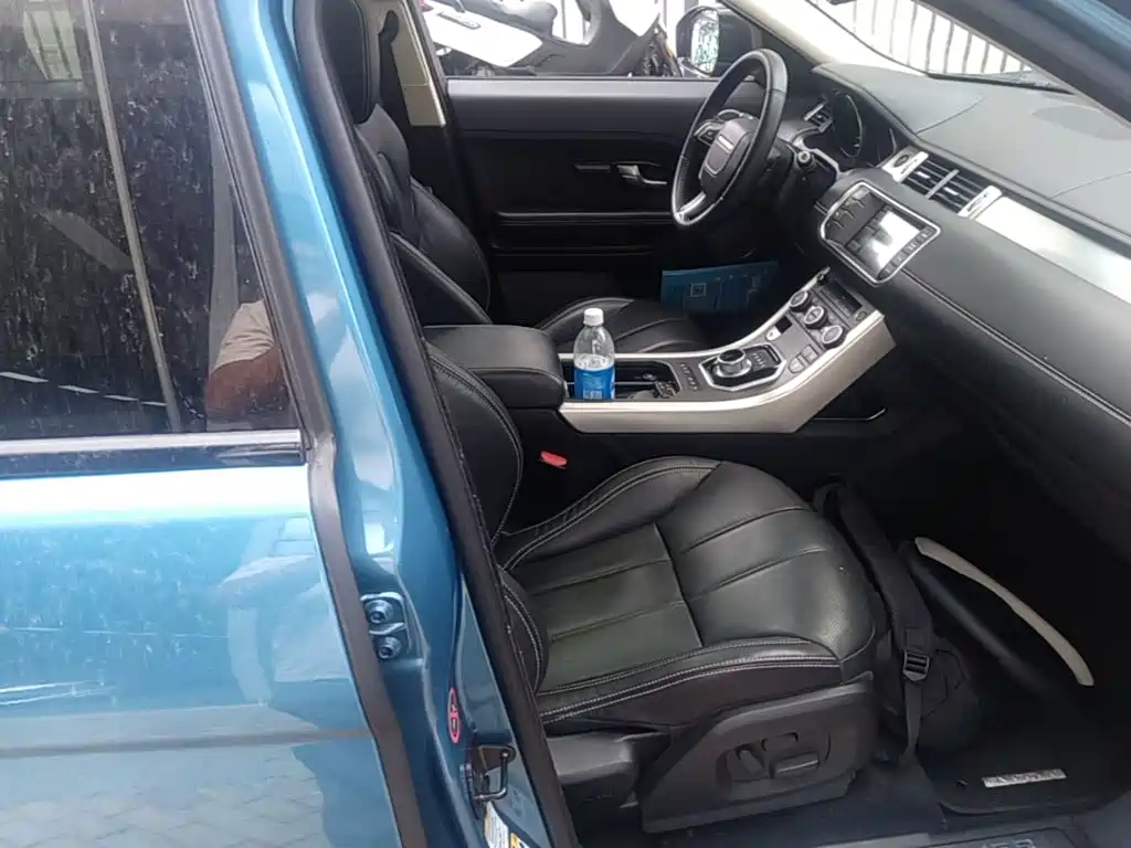 Land Rover Range Rover Evoque 2015 — фото 25