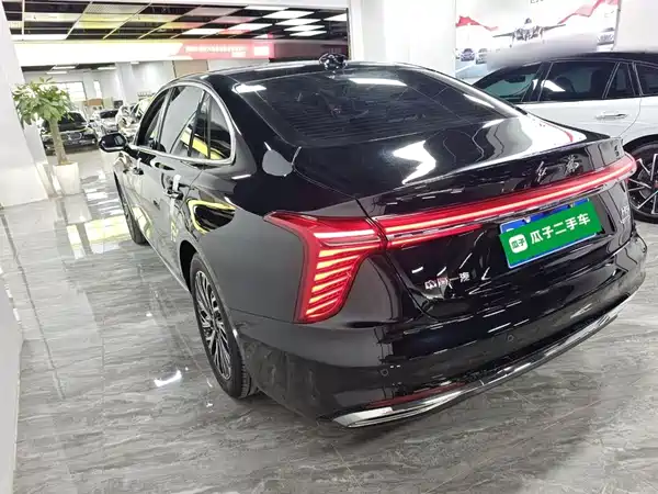 Hongqi H5 2023