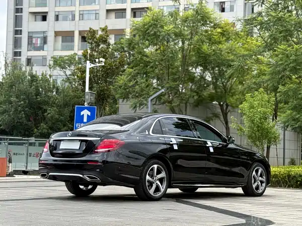 Mercedes-Benz E-Class 2018