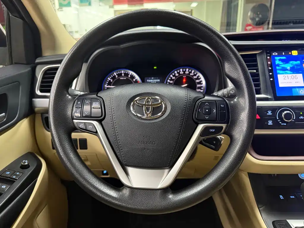 Toyota Highlander 2017 — фото 13