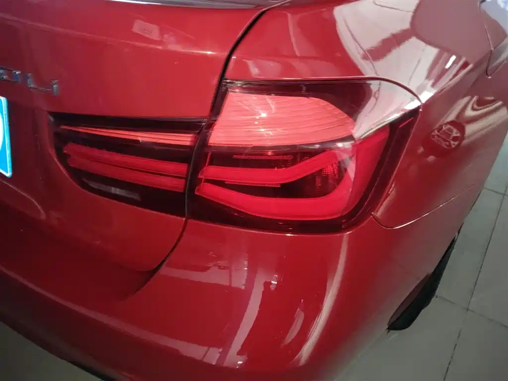 BMW 3 Series 2019 — фото 24