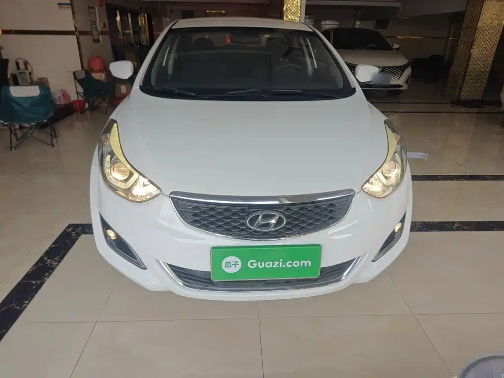 Hyundai Elantra 2018