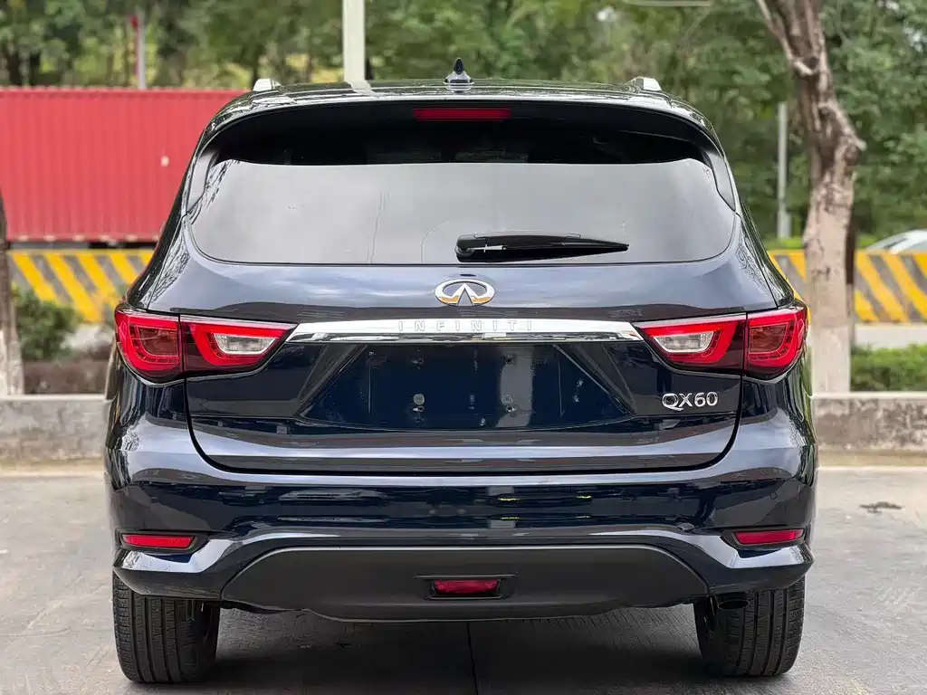 Infiniti QX60 2017 — фото 8