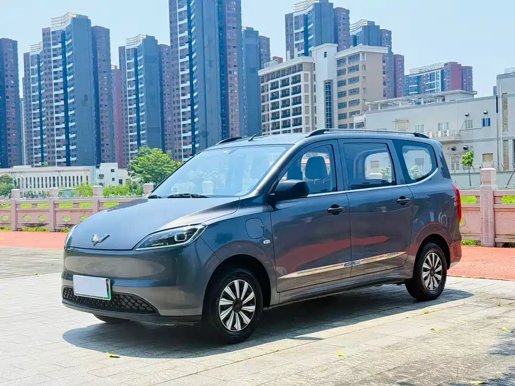 Wuling Hongguang New Energy 2025 — фото 1