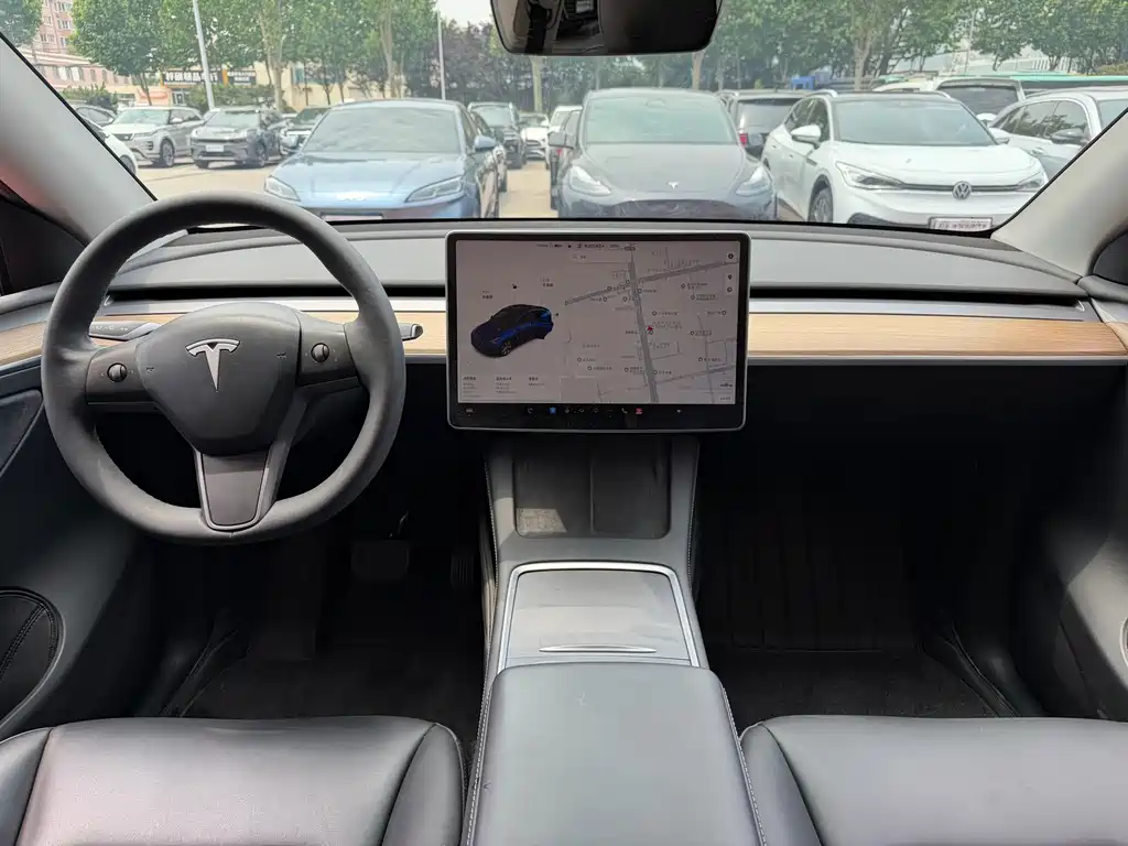 Tesla Model Y 2022 — фото 9